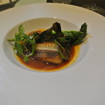 アキヒサ ハンダ - 昆布森産柳の舞のポワレ　スープ・ド・ポワソンで