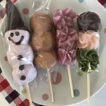 茶菓 - 料理写真:雪だるま、きな粉チョコ、クランベリー餡、3色だんご