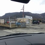 讃岐うどん がもう - 矢印通りに進んでもちょっと不安になる