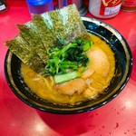 家系総本山 ラーメン 吉村家 - ラーメン並どうですか！パね~~~っ☆(*´∇`)ﾉ