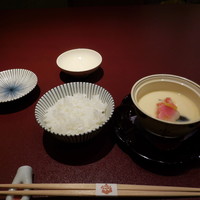 人形町 今半 東京ガーデンテラス紀尾井町店 - 茶碗蒸しと白いご飯・その２です。