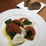 ひまわり食堂 - パンも美味しい