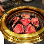 Honkaku Yakiniku Chifaja - やはり最初はタンでしょう（＾∇＾）