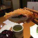 おらんく家 - チキンの中には大葉と梅肉が入っていました