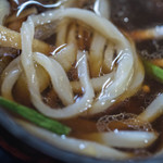 ひびき庵 - 鴨汁（かもじる）に温飩（うんどん）、"縒（よ）り"