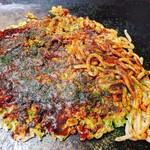 お好み焼 はな - もつ玉+うどん　¥800