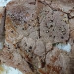 ほっともっと - お弁当屋さんのビフテキ重（キノコソース）：アップ