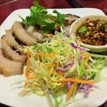 サバイチャイ タイ料理 - コームーヤーン
