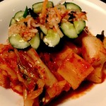 焼肉と韓国家庭料理 はんがん - キムチ盛合せ 680円