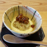 柚木元 - 鹿の脳味噌のフライ、スッポンの卵の醤油麹漬け乗せ