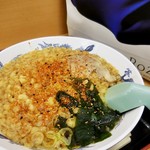 梅もと - タイムサービス醤油ラーメン+たぬき