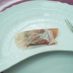 ペレグリーノ - 最後のトリ、クラテッロの別の食べ方。分厚い白トリュフをそっくり包んで。