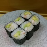 天下寿司 - カリフォルニア巻き：アボカドと海老