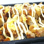 ファミリーマート - 鶏マヨ弁当398円 サラダチキンカラムーチョ258円 三角サンド108円