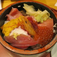 鮨政 西口店 - ・「北海丼(\1200)」のアップ。