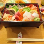 咲果庄 - 海鮮ちらし寿司