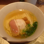 「鶏出汁艶塩 620円」