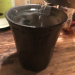 河内カルメン - 鍋で温めて注ぐ