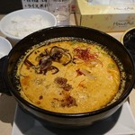 Kanata - 鍋焼担々麺 ￥893(ランチで￥100引き後、ライス無料)
                        見えないけど生玉子入ってます。