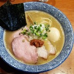 麺処ほん田 - 濃厚豚骨魚介特製ラーメン９８０円