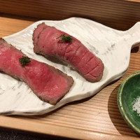人形町 今半 東京ガーデンテラス紀尾井町店 - 人形町今半東京ガーデンテラス紀尾井町店(ローストビーフ握り寿司)