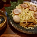 つけ麺屋 ひまわり - 【2018.1.22(月)】特製つけ麺(大盛・400)1,000円