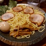 つけ麺屋 ひまわり - 【2018.1.22(月)】特製つけ麺(大盛・400)1,000円の麺