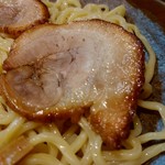 つけ麺屋 ひまわり - 【2018.1.22(月)】特製つけ麺(大盛・400)1,000円のチャーシュー