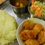 タージマハール - 今月の限定ケララチキンカレー、久し振りに限定食べたけど( ﾟДﾟ)ｳﾏｰ、タージ本当旨いわ～(〝⌒∇⌒〝)