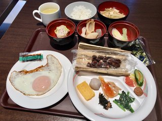 Hoteru Besutorando - つくばの朝食(\1,100)　和食盛り付け例