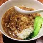 手代木キッチン - フカヒレ丼（開店記念価格500円）