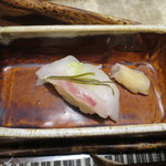 九兵衛旅館 - 鱈昆布〆の握り寿司　温泉で炊いた特栽米ササニシキ