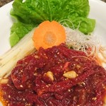 焼肉と韓国家庭料理 はんがん - 桜ユッケ 880円