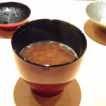 鮨 さかい - ◆ノドグロと河豚の出汁の赤だし・・いいお出汁が出ていて美味しいこと。