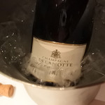 オーベルジュ・ド・リル ナゴヤ - HiramatsuラベルのDelamotte