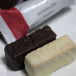 メリーチョコレート - ミルフィーユ(ストロベリー、チョコレート)