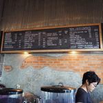 Akha Ama Coffee - 店内