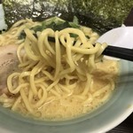 横浜家系ラーメン 魂心家 - らーめん醤油(500円)22日のみ麺リフト