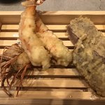 Tempura Sakaba Tete Te Ten - 殻付きエビと牛タン天