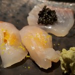 馳走 啐啄一十  - ⑥ 蝦夷馬糞雲丹(北海道根室産)を
      　真鱈(山形県由良産・5日熟成)で巻いて
      ⑦勘八(長崎県五島列島産・31日熟成)に
      　ラトビア産フレッシュキャビアのせ