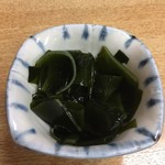 常盤木 - 【’18.1】お通しのワカメ。食感がしっかり