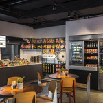 モクシー東京 - 朝食とランチもこちらで。