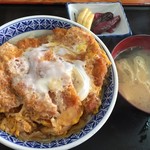 かづや食堂 - カツ丼(850円)