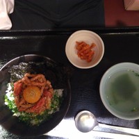 焼肉家 KAZU 神楽坂 - ローストビーフ丼