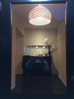 DECARY - 個室入口