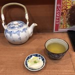 八十八亭 - お茶と漬物♪