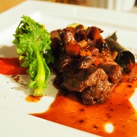 ルアン 鮒鶴京都鴨川リゾート - 【メイン料理】熟成天然猪の棒葉包みロースト  牛蒡のザンガラソース