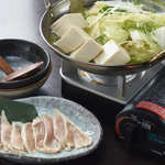 开胃菜“大山鸡肉涮火锅”或“冰镇小碗”