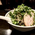 スパイス・ラー麺 卍力 - ＜2018年01月再訪・36回目＞スパイスラーメン・もやし・パクチー・にんにく・1,080円