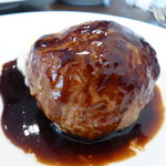 サラマンジェ・ヒロ - 豚肉１００％のジューシーハンバーグ